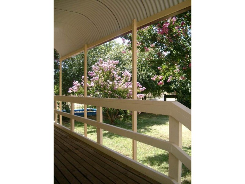 11 Glasson Street, Wellington NSW 2820