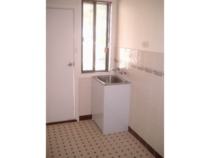 11 Glasson Street, Wellington NSW 2820