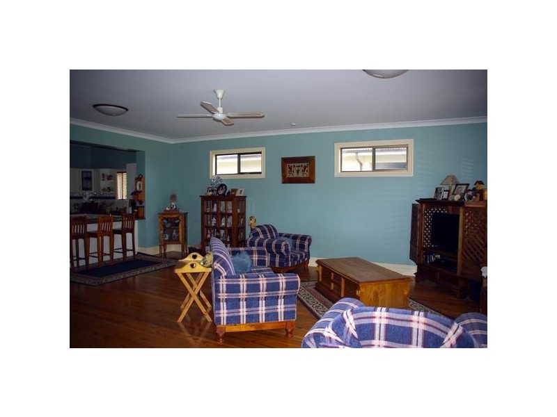 5 Whiteley Street, Wellington NSW 2820