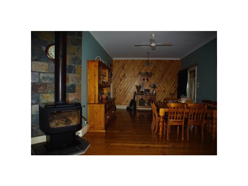 5 Whiteley Street, Wellington NSW 2820