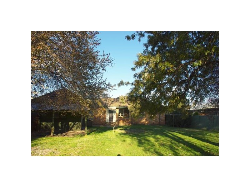 13 Ford Street, Wellington NSW 2820