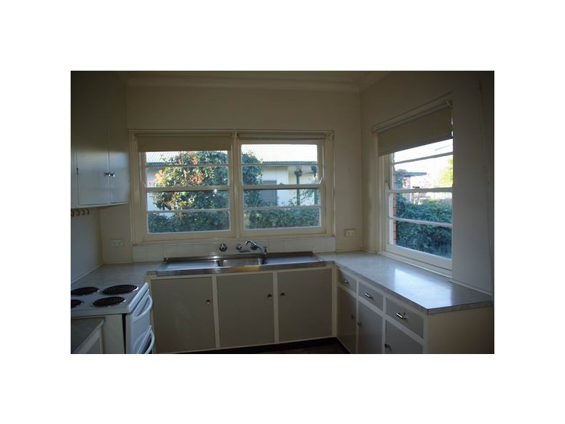 13 Ford Street, Wellington NSW 2820