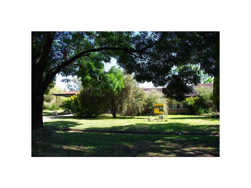 90 Gobolion Street, Wellington NSW 2820