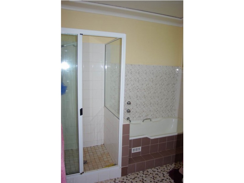 90 Gobolion Street, Wellington NSW 2820