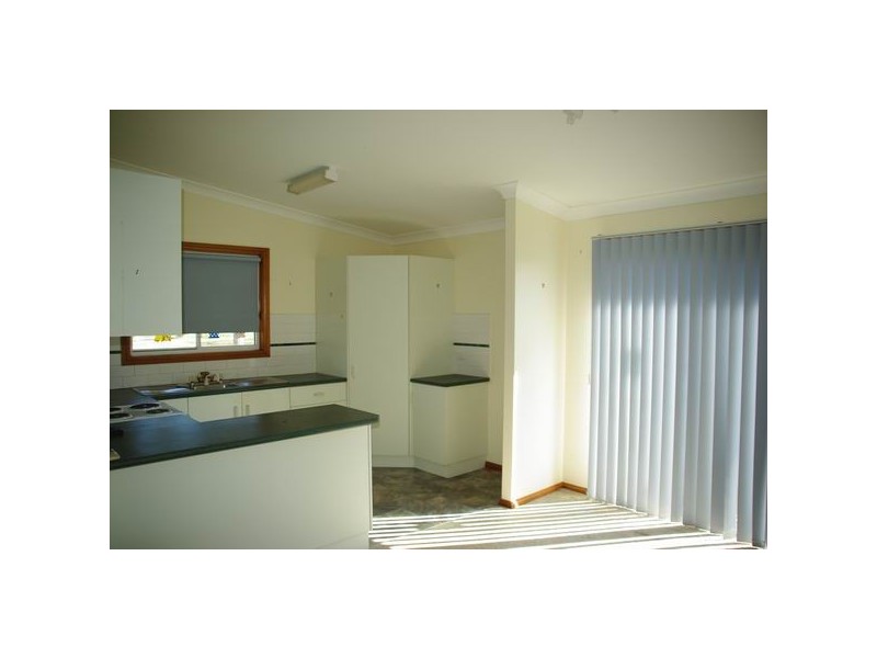 80 Simpson Street, Wellington NSW 2820