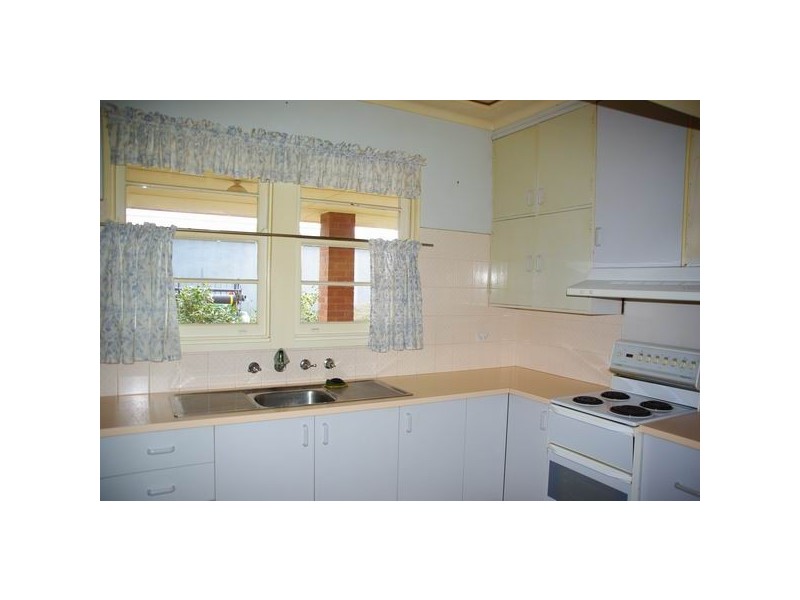 51 Whiteley Street, Wellington NSW 2820