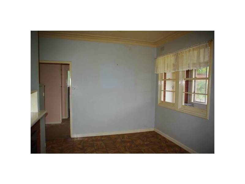 51 Whiteley Street, Wellington NSW 2820