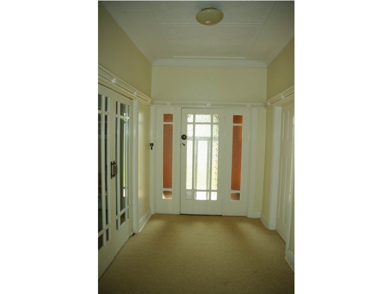 103 Gisborne Street, Wellington NSW 2820