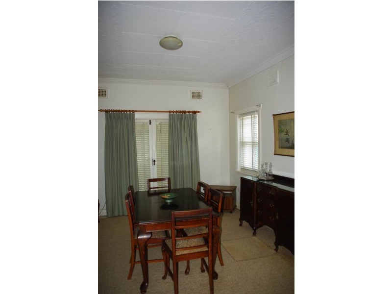 103 Gisborne Street, Wellington NSW 2820