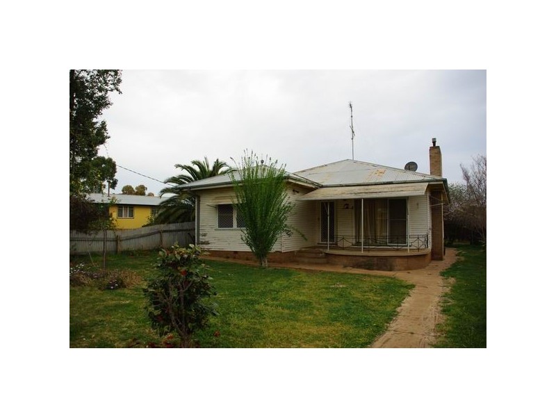 1 Dibbs Street, Wellington NSW 2820