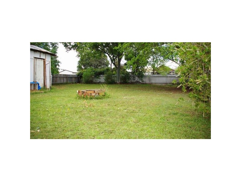 13 Short Street, Wellington NSW 2820