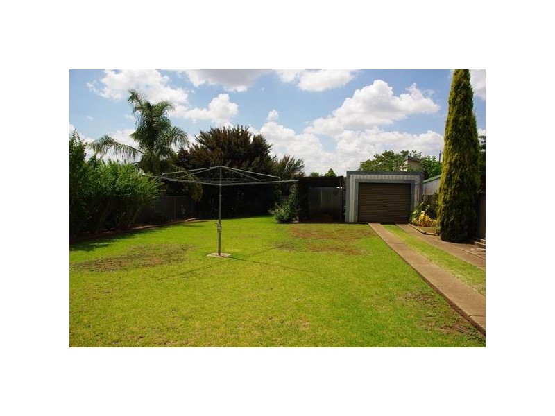 68 Maxwell Street, Wellington NSW 2820