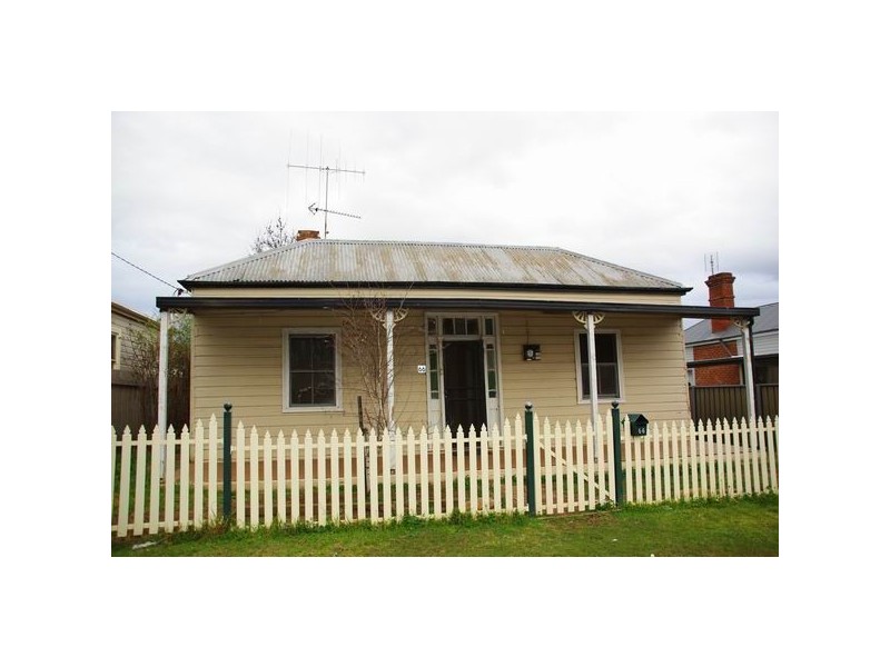 66 Simpson Street, Wellington NSW 2820