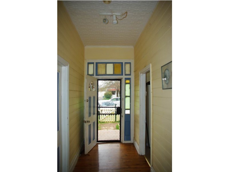 66 Simpson Street, Wellington NSW 2820