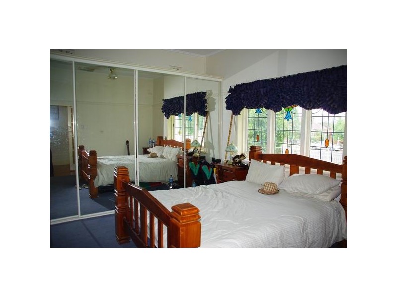 85 Gisborne Street, Wellington NSW 2820