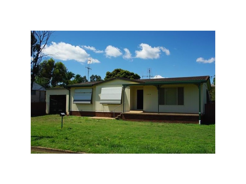 155 Gisborne Street, Wellington NSW 2820