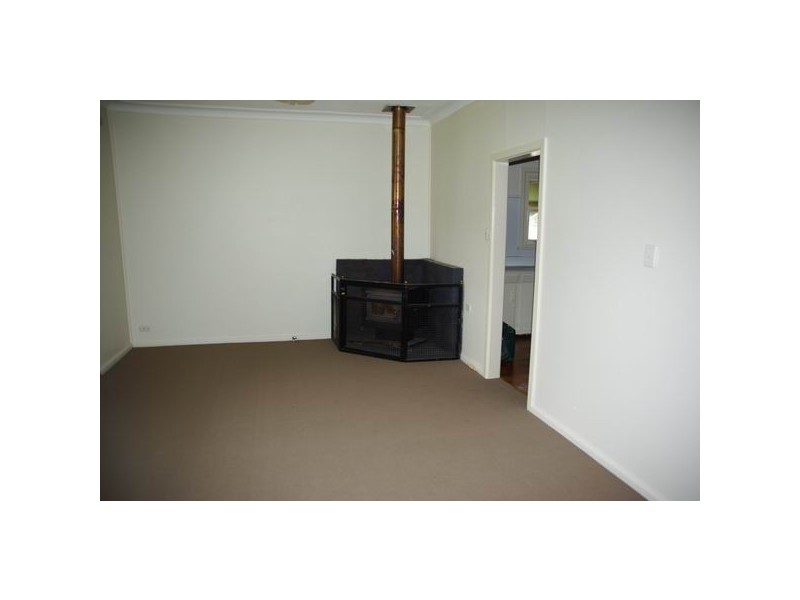 12 Dibbs Street, Wellington NSW 2820