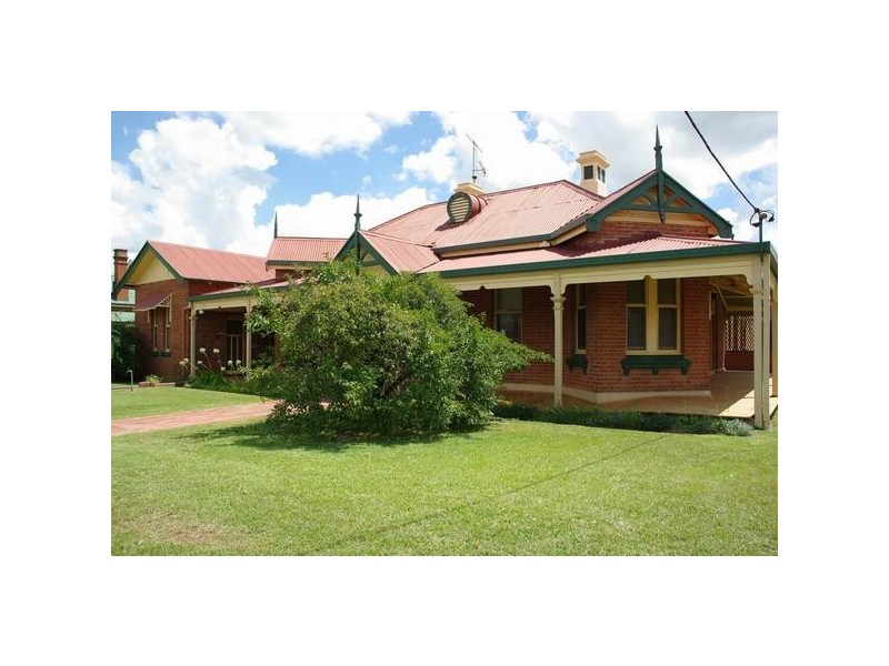 66 Warne Street, Wellington NSW 2820