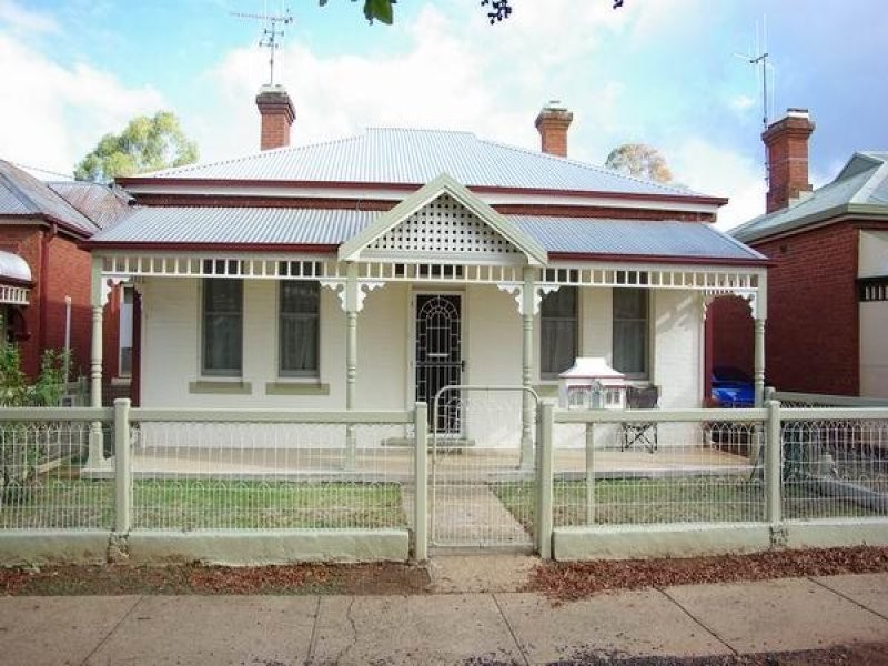 85 Simpson Street, Wellington NSW 2820