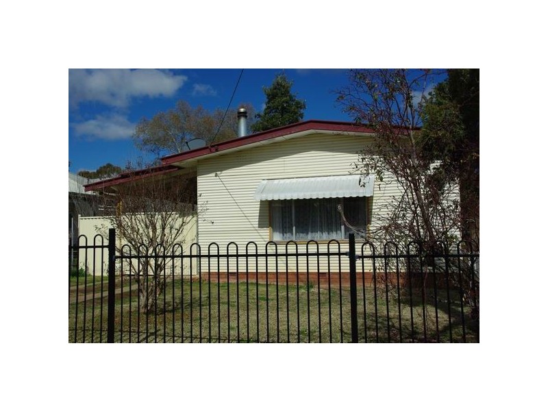 75 Maxwell Street, Wellington NSW 2820