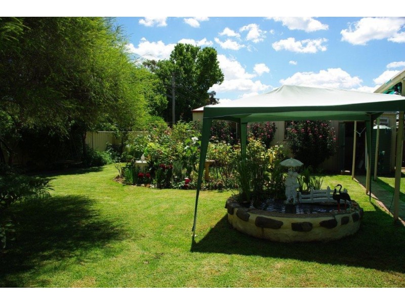 100 Whiteley Street, Wellington NSW 2820