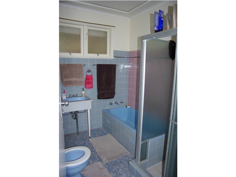 5 Arthur Street, Wellington NSW 2820