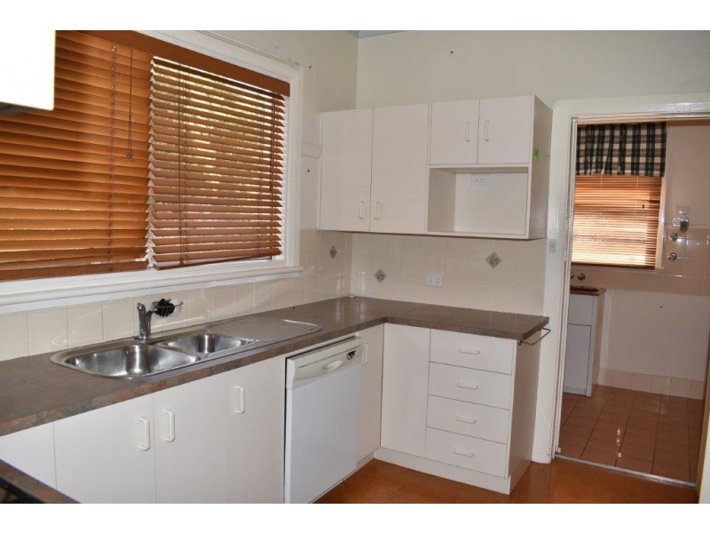 159 Gisborne Street, Wellington NSW 2820