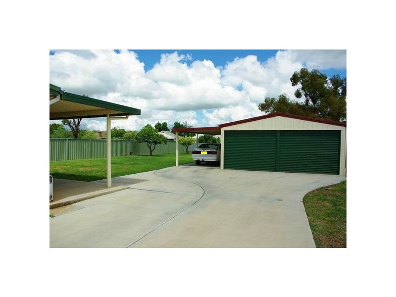 13 New Street, Wellington NSW 2820