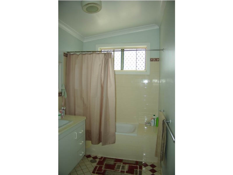 13 New Street, Wellington NSW 2820