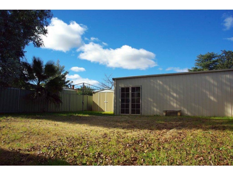 64 Simpson Street, Wellington NSW 2820