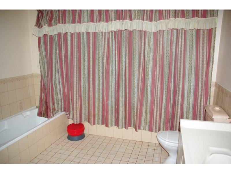 10 Apsley Street, Wellington NSW 2820