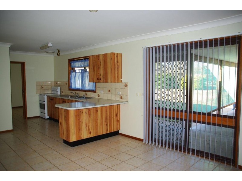 122-126 Simpson Street, Wellington NSW 2820