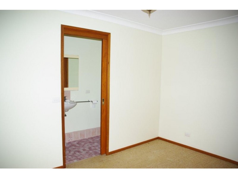 122-126 Simpson Street, Wellington NSW 2820