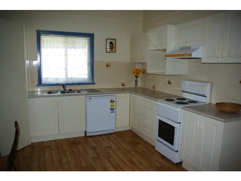 45 Simpson Street, Wellington NSW 2820