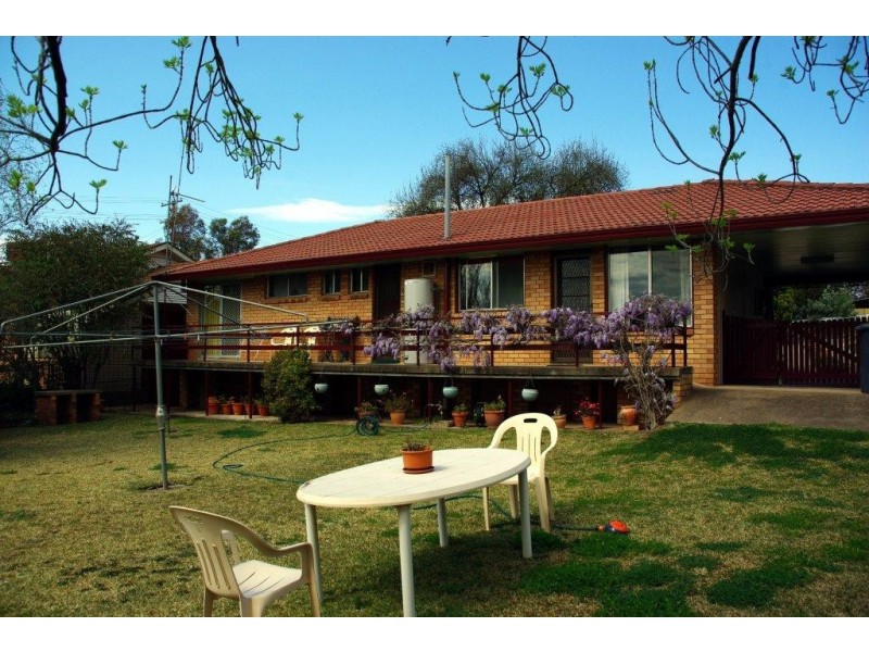 150 Warne Street, Wellington NSW 2820