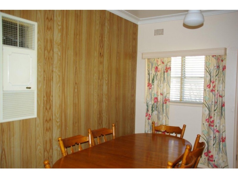 99 Maughan Street, Wellington NSW 2820