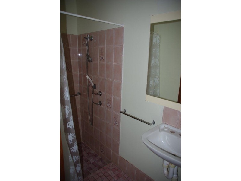 122-126 Simpson Street, Wellington NSW 2820