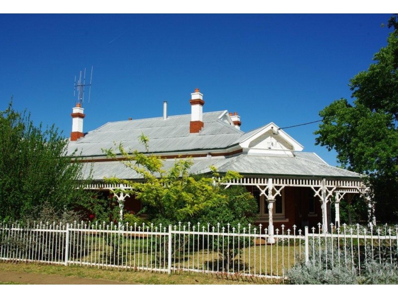 75 Warne Street, Wellington NSW 2820