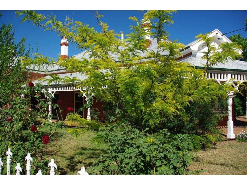 75 Warne Street, Wellington NSW 2820