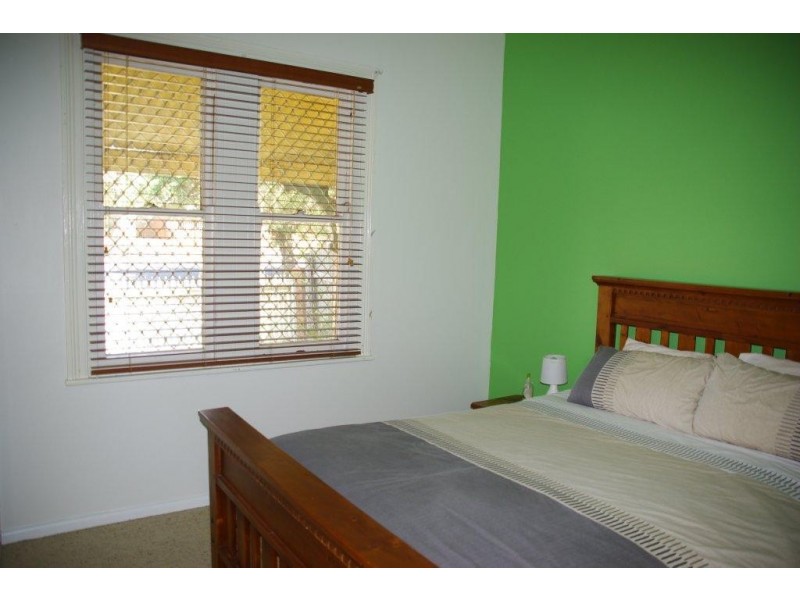 49 Simpson Street, Wellington NSW 2820