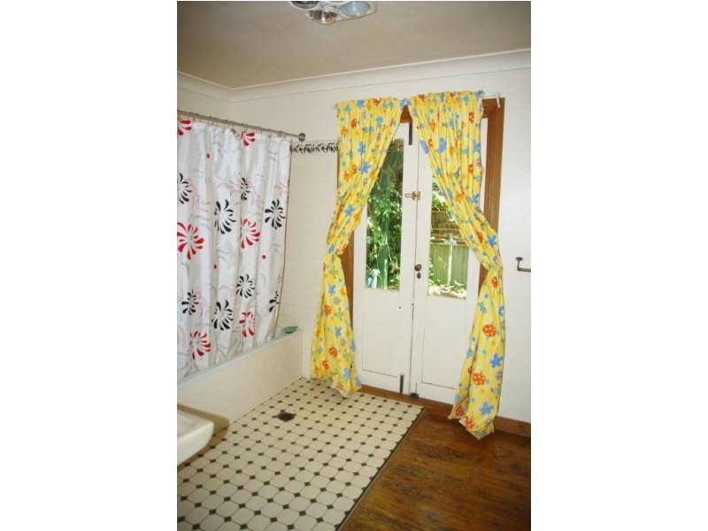 70 Simpson Street, Wellington NSW 2820