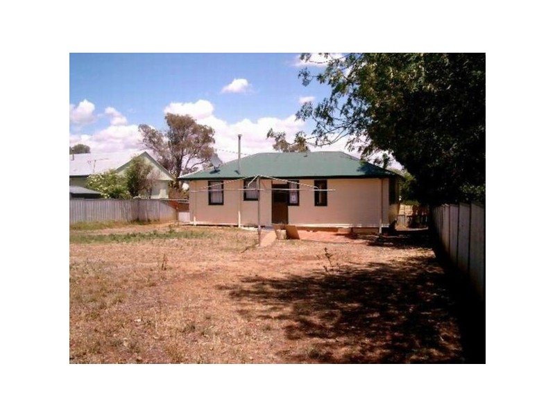 10 Elizabeth Street, Wellington NSW 2820