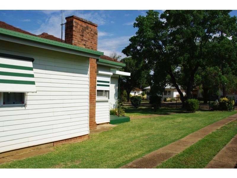 37 Clive Street, Wellington NSW 2820