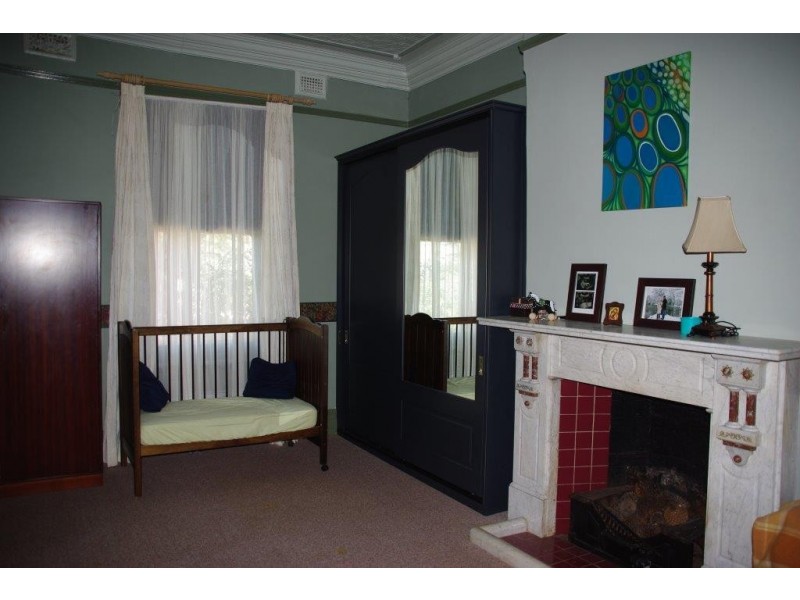 67 Simpson Street, Wellington NSW 2820