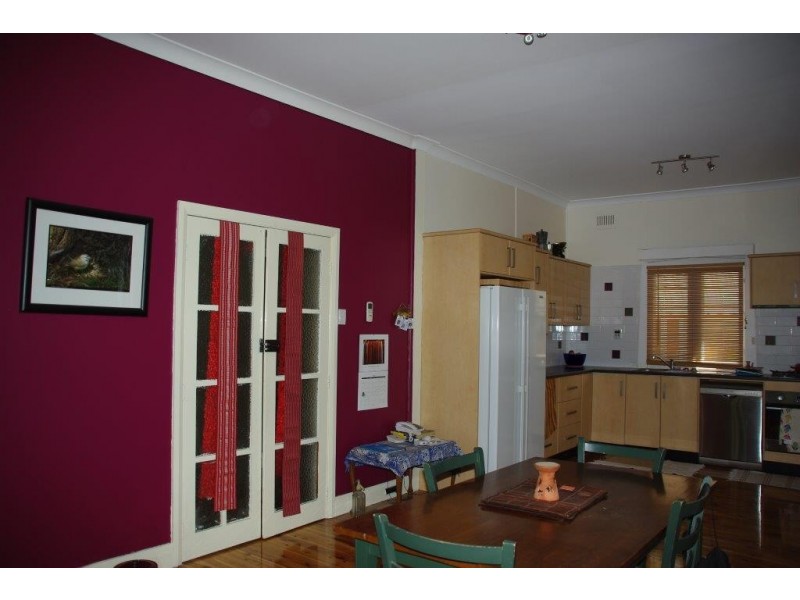 122 Warne Street, Wellington NSW 2820