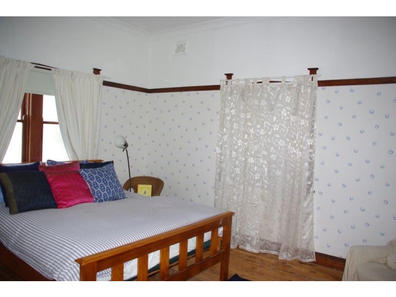 122 Warne Street, Wellington NSW 2820