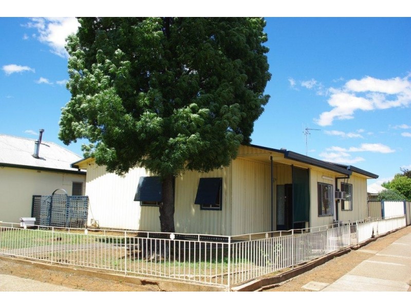 106 Thornton Street, Wellington NSW 2820