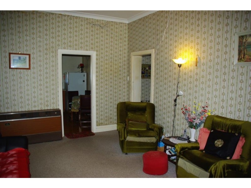 86 Thornton Street, Wellington NSW 2820