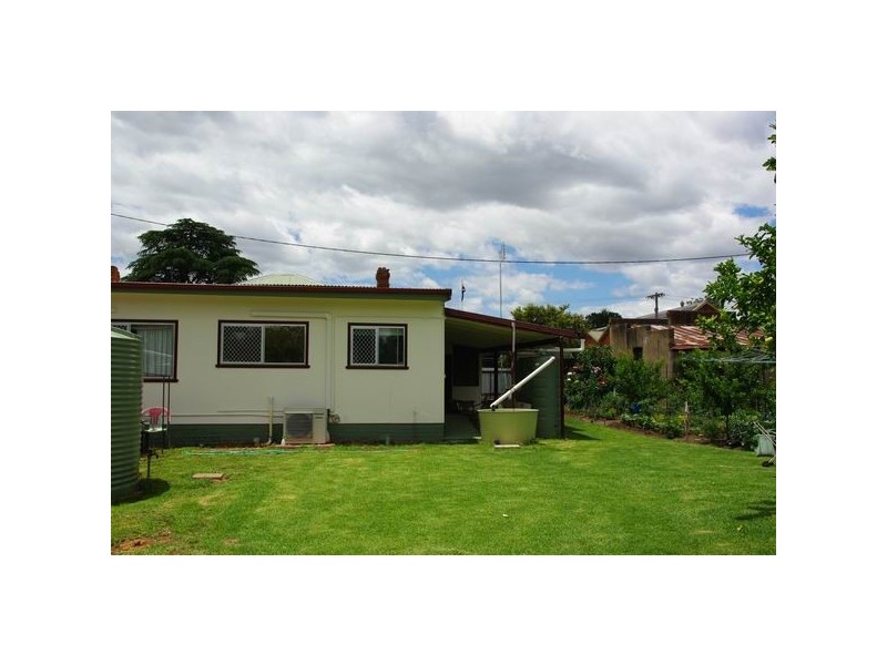 115 percy Street, Wellington NSW 2820