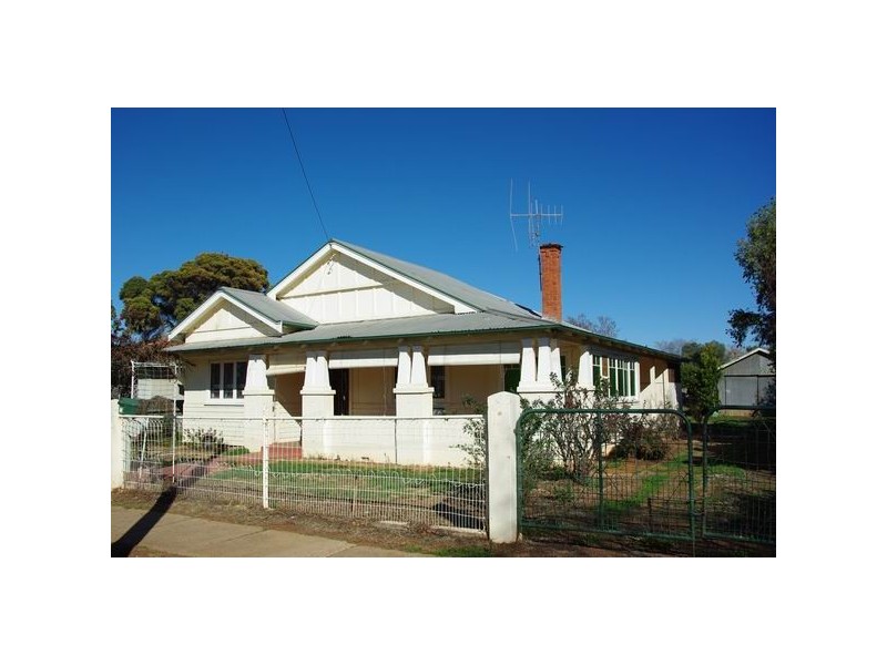 101 Simpson Street, Wellington NSW 2820